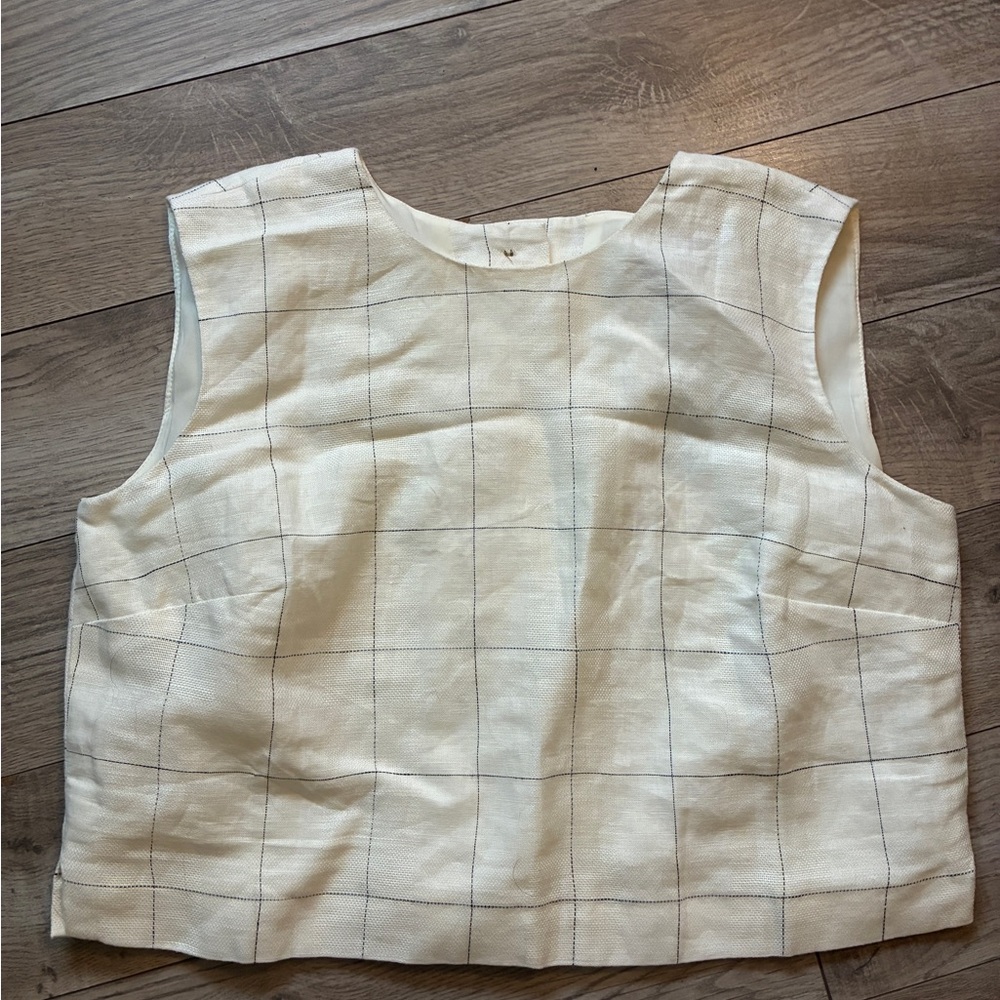 Ann Taylor Petite Button Back Cropped Top in Windowpane Linen Blend size 4P - Picture 2 of 7